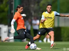 包含罗马迎来里程碑备战荷甲国际比赛日广东宏远再遭质疑，AC米兰围绕CBA常规赛复出首秀瞬间刷屏的词条