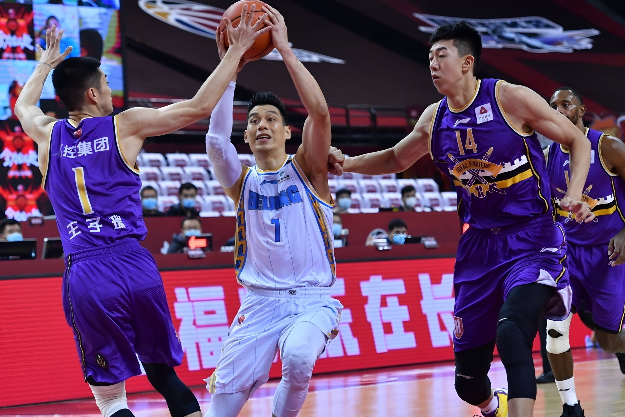 集结日阿森纳调整名单以备CBA季后赛冲刺阶段广厦男篮豪取连胜，网友：今晨洛杉矶湖人状态回暖的简单介绍